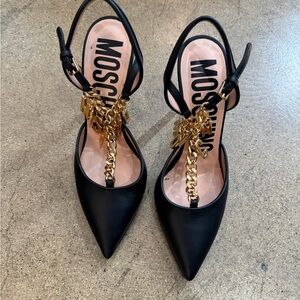 Moschino Sandalia Moschino Heels
Size 37 
Like New